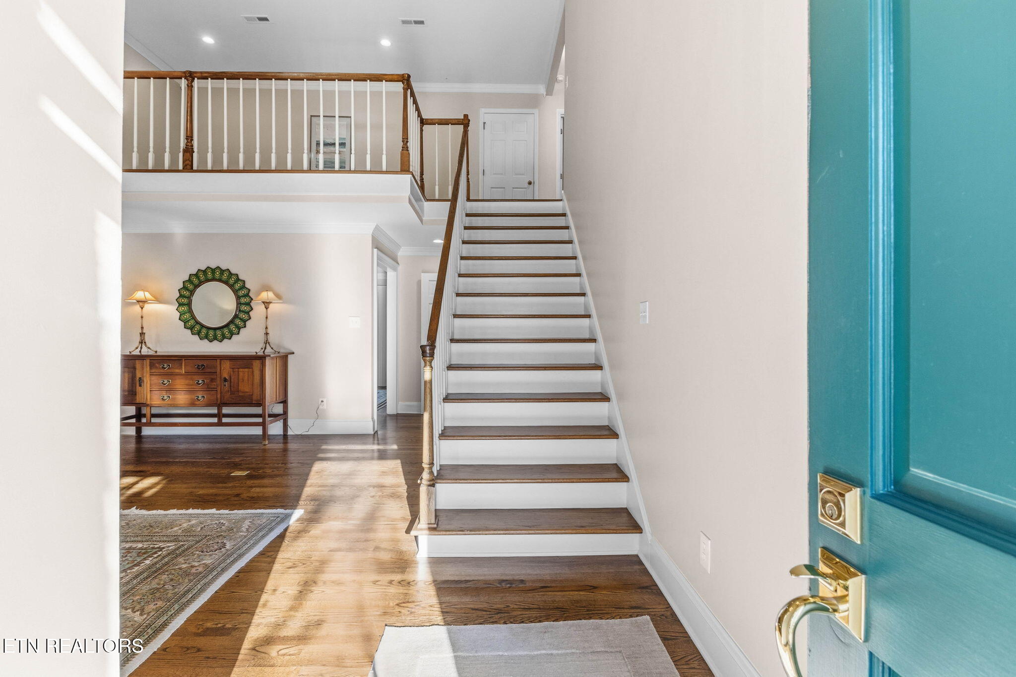 916 Highland Point Drive