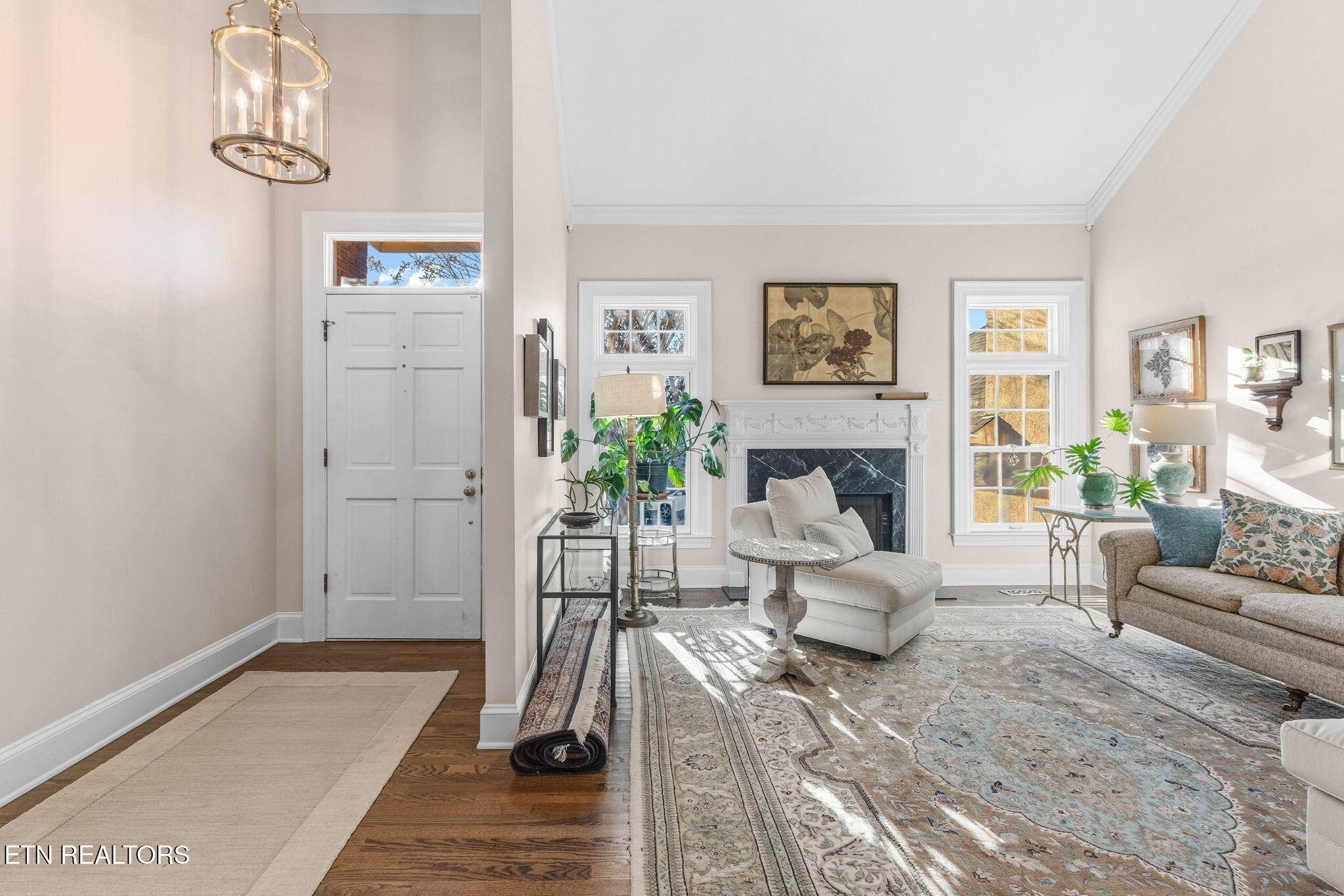 916 Highland Point Drive