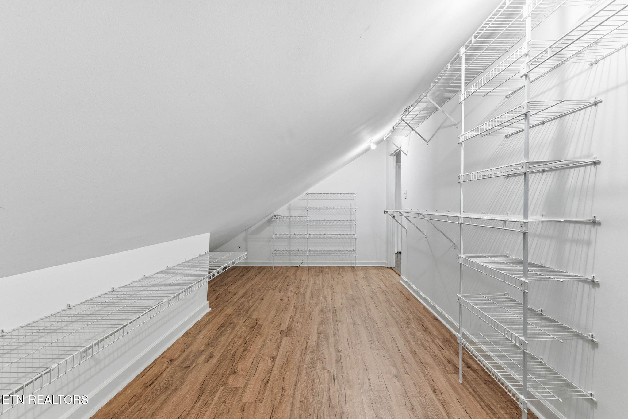 916 Highland Point Drive