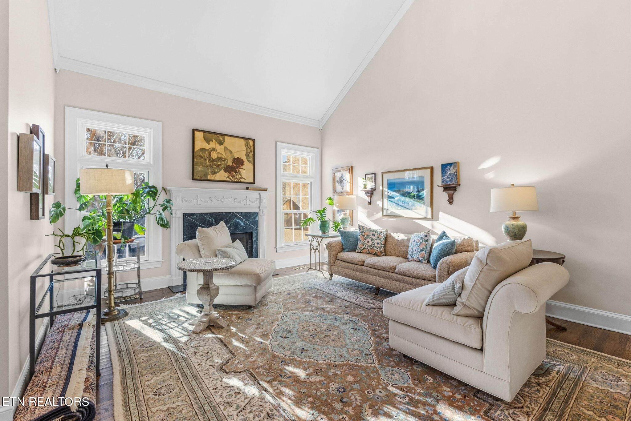 916 Highland Point Drive