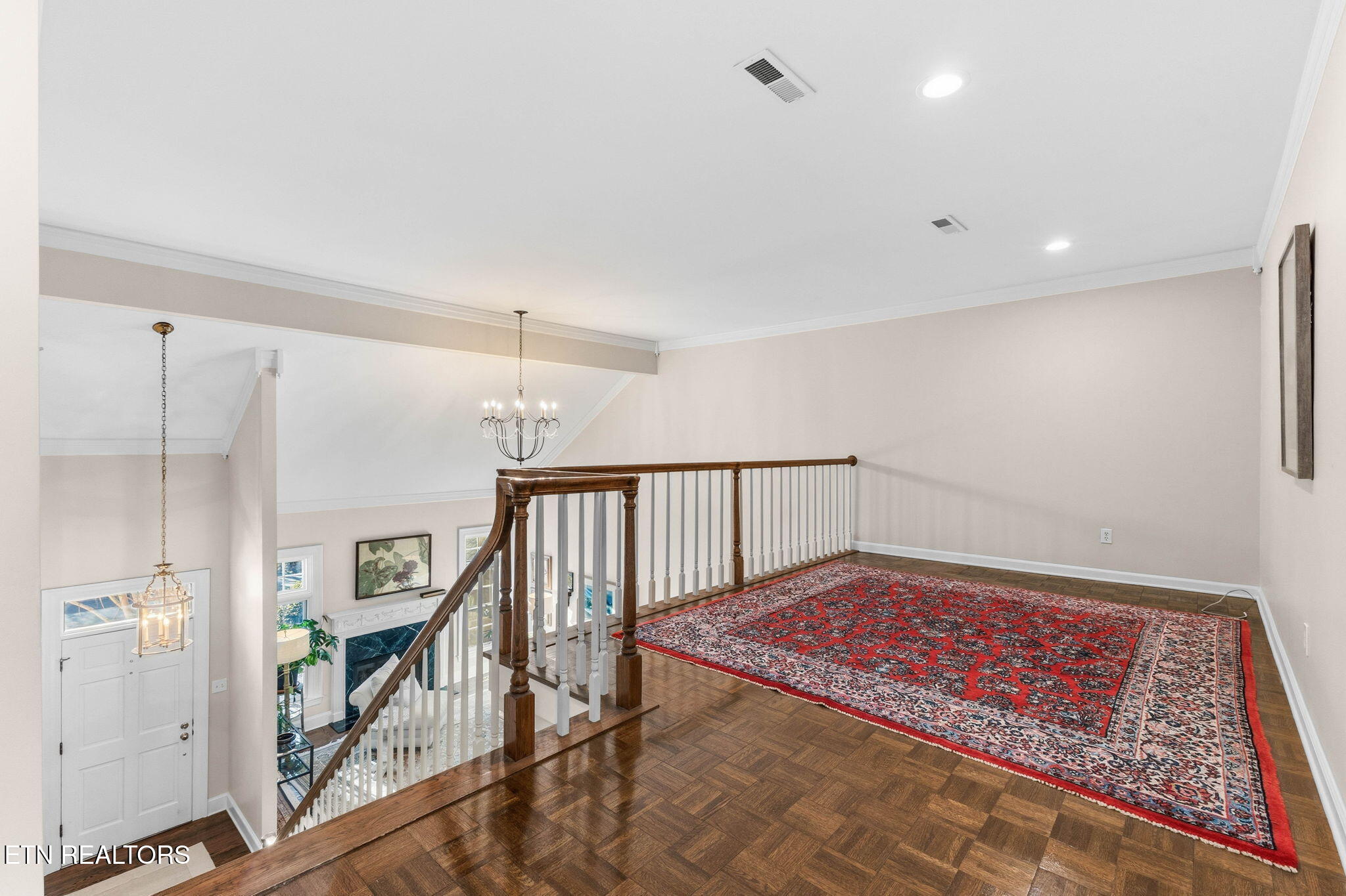 916 Highland Point Drive