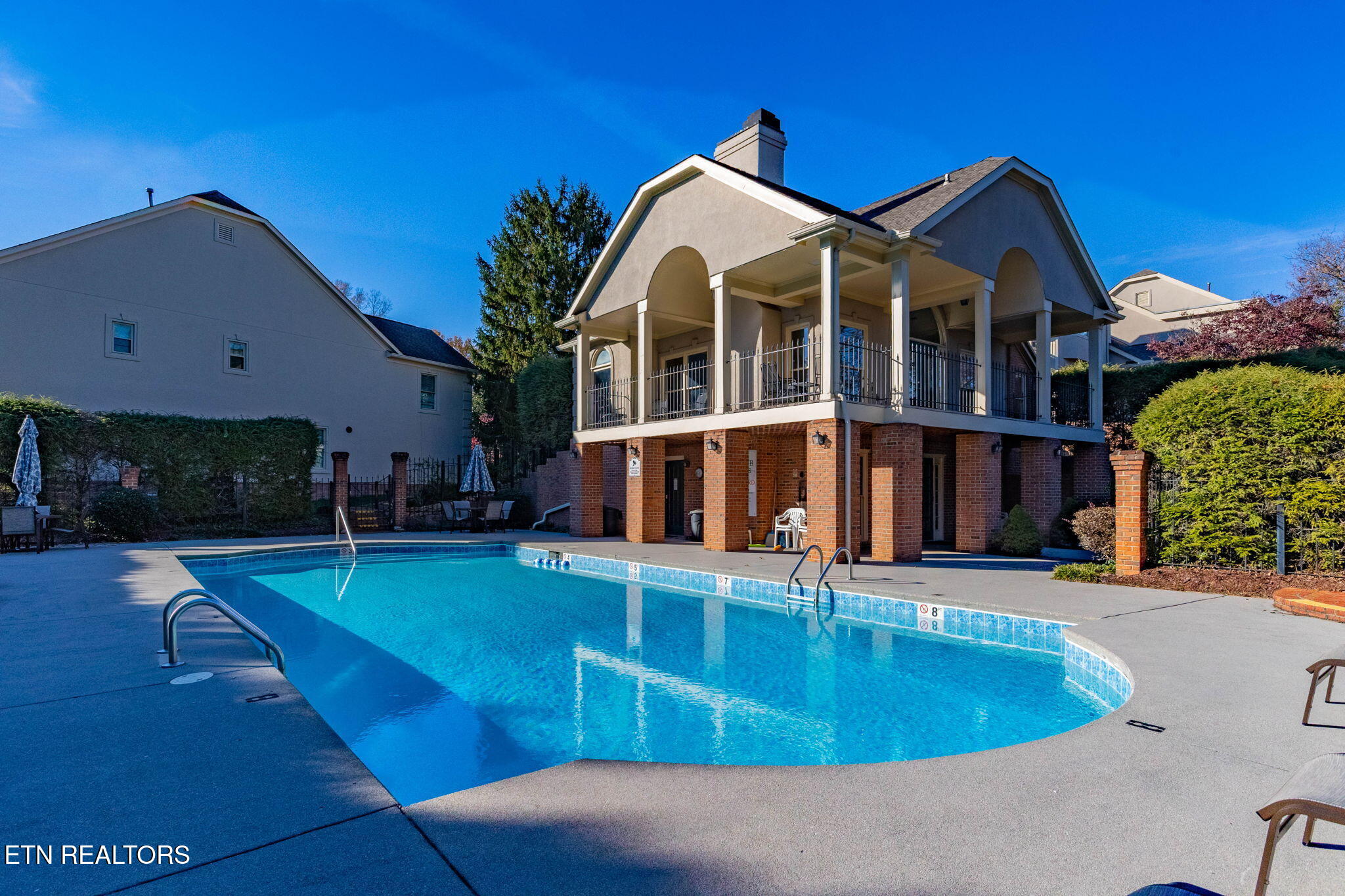 916 Highland Point Drive