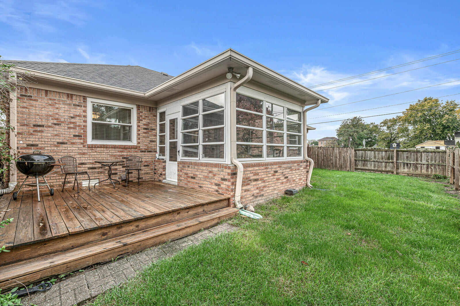 1002 Pamela Dr