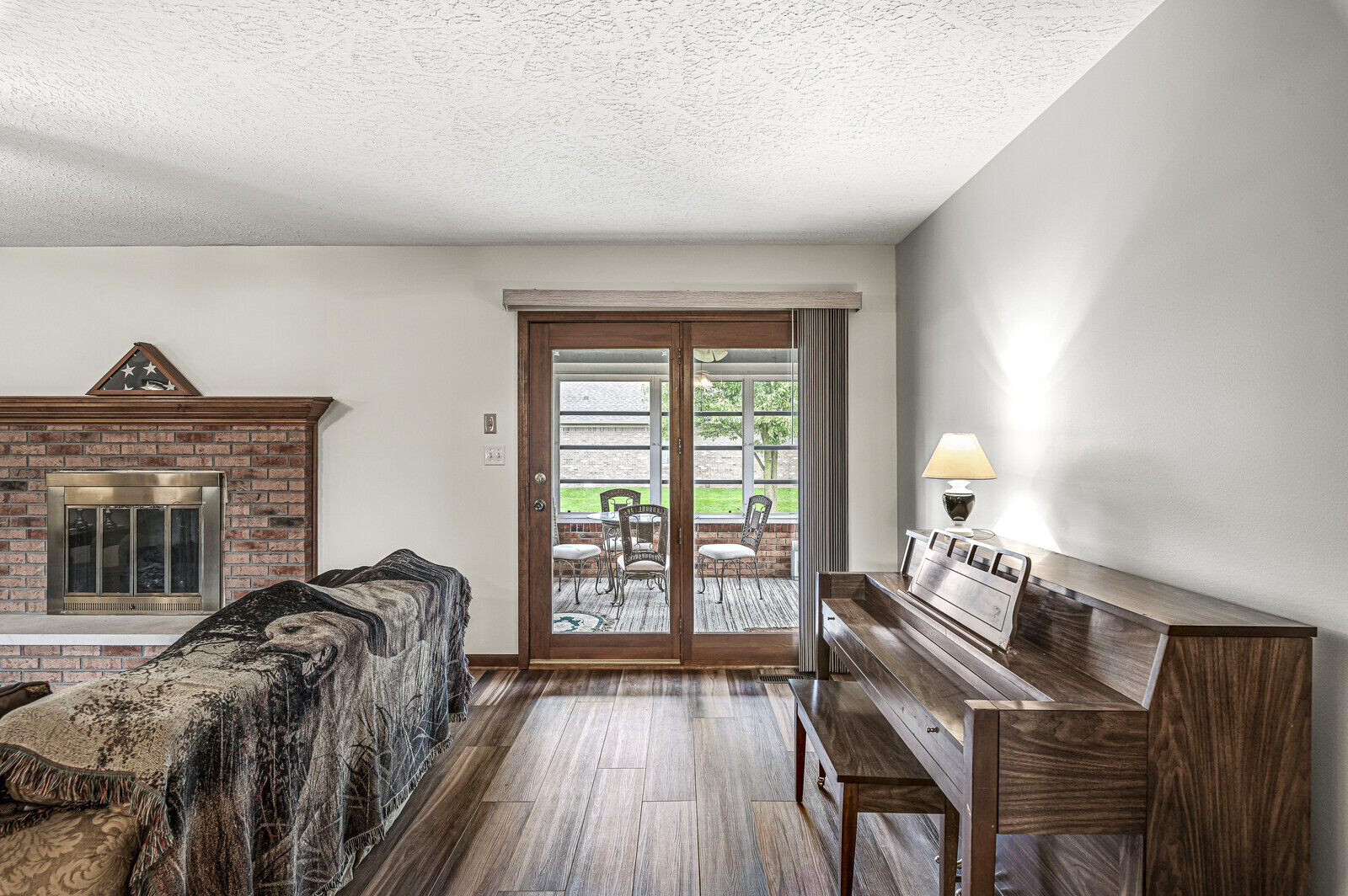 1002 Pamela Dr