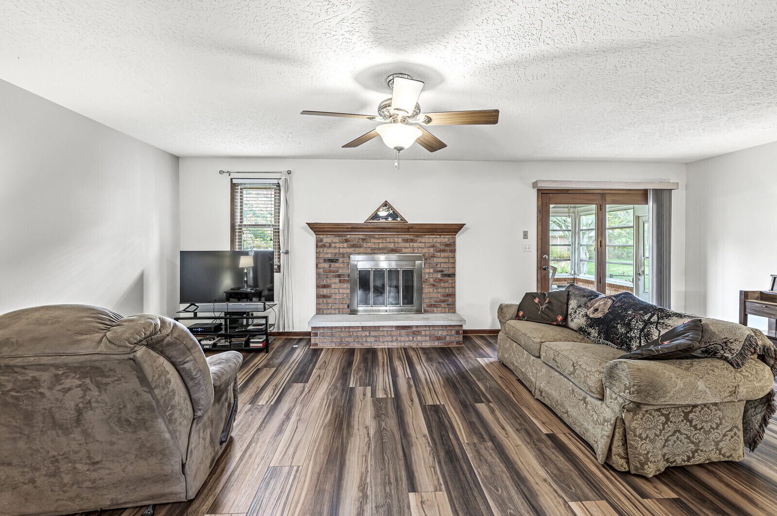 1002 Pamela Dr