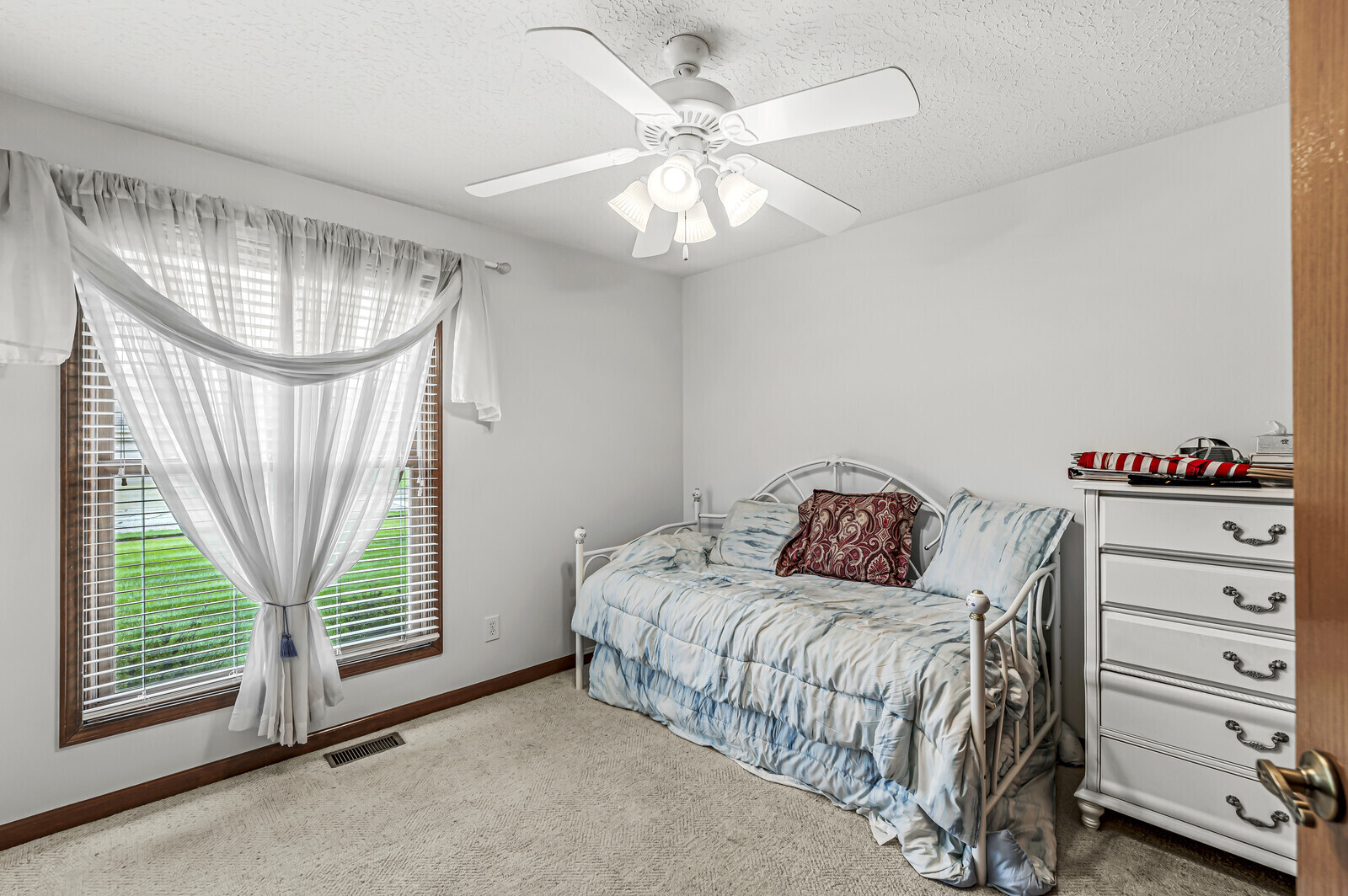1002 Pamela Dr