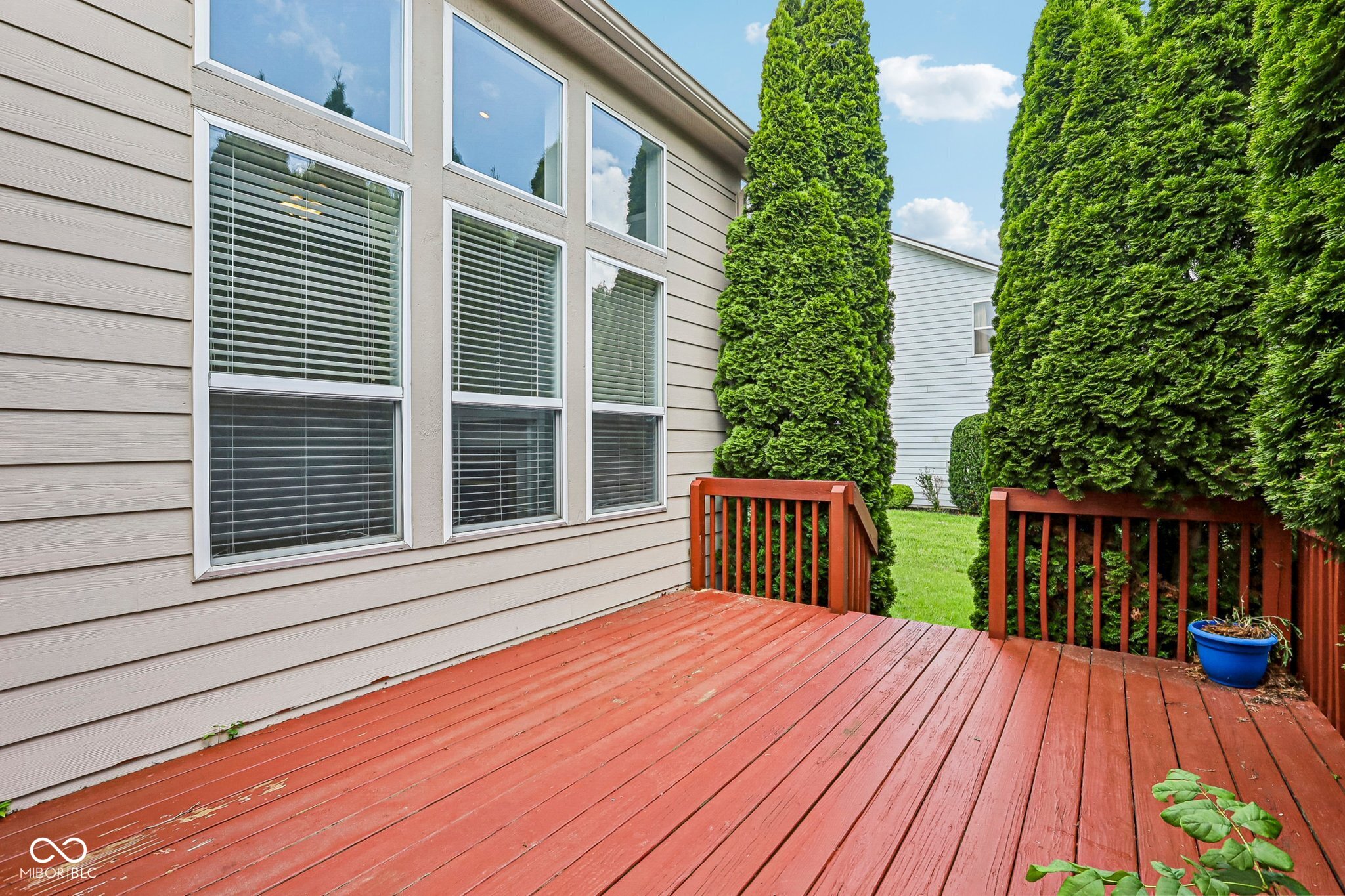3992 Rowlett Place