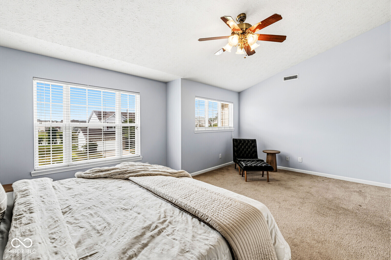 3992 Rowlett Place