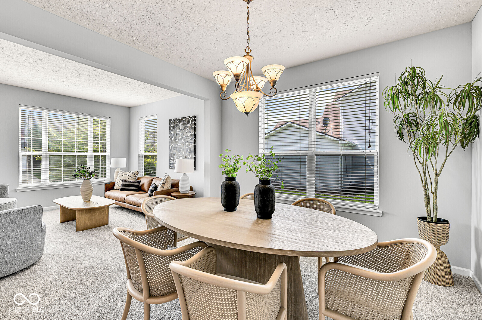 3992 Rowlett Place