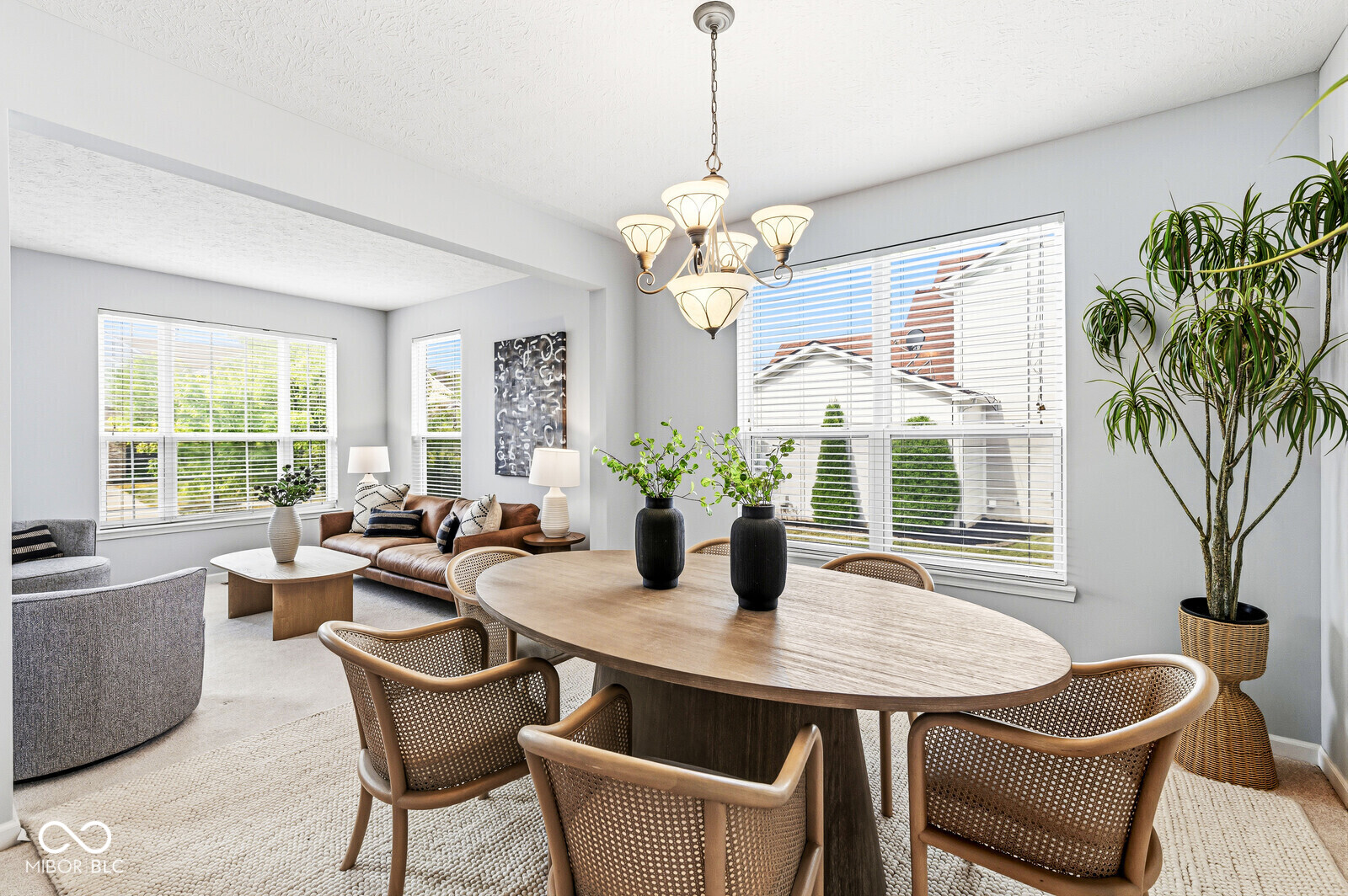 3992 Rowlett Place