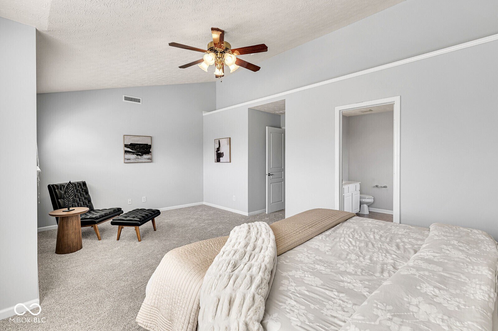 3992 Rowlett Place