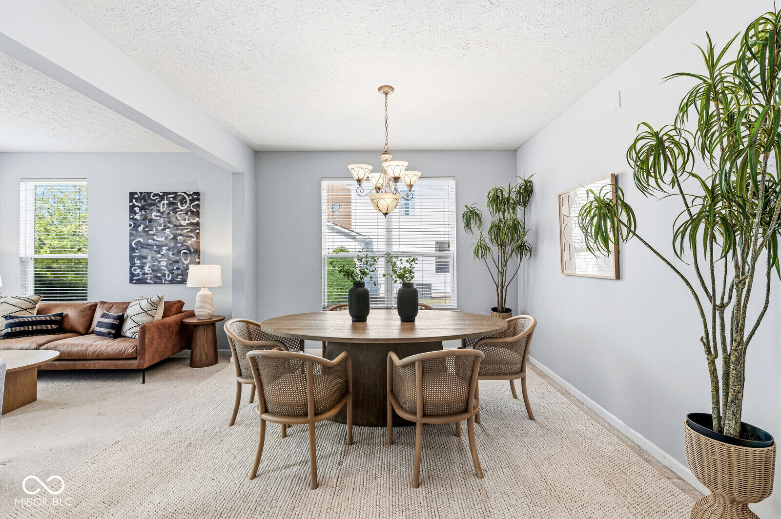 3992 Rowlett Place