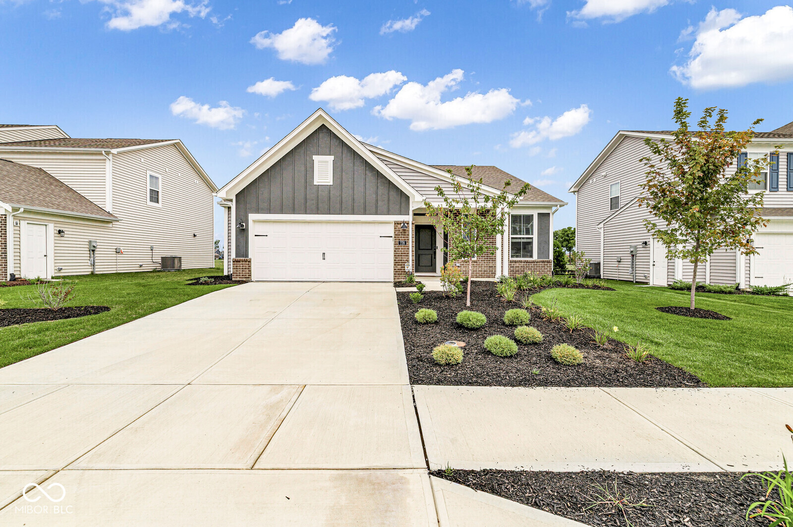 778 Oakleaf