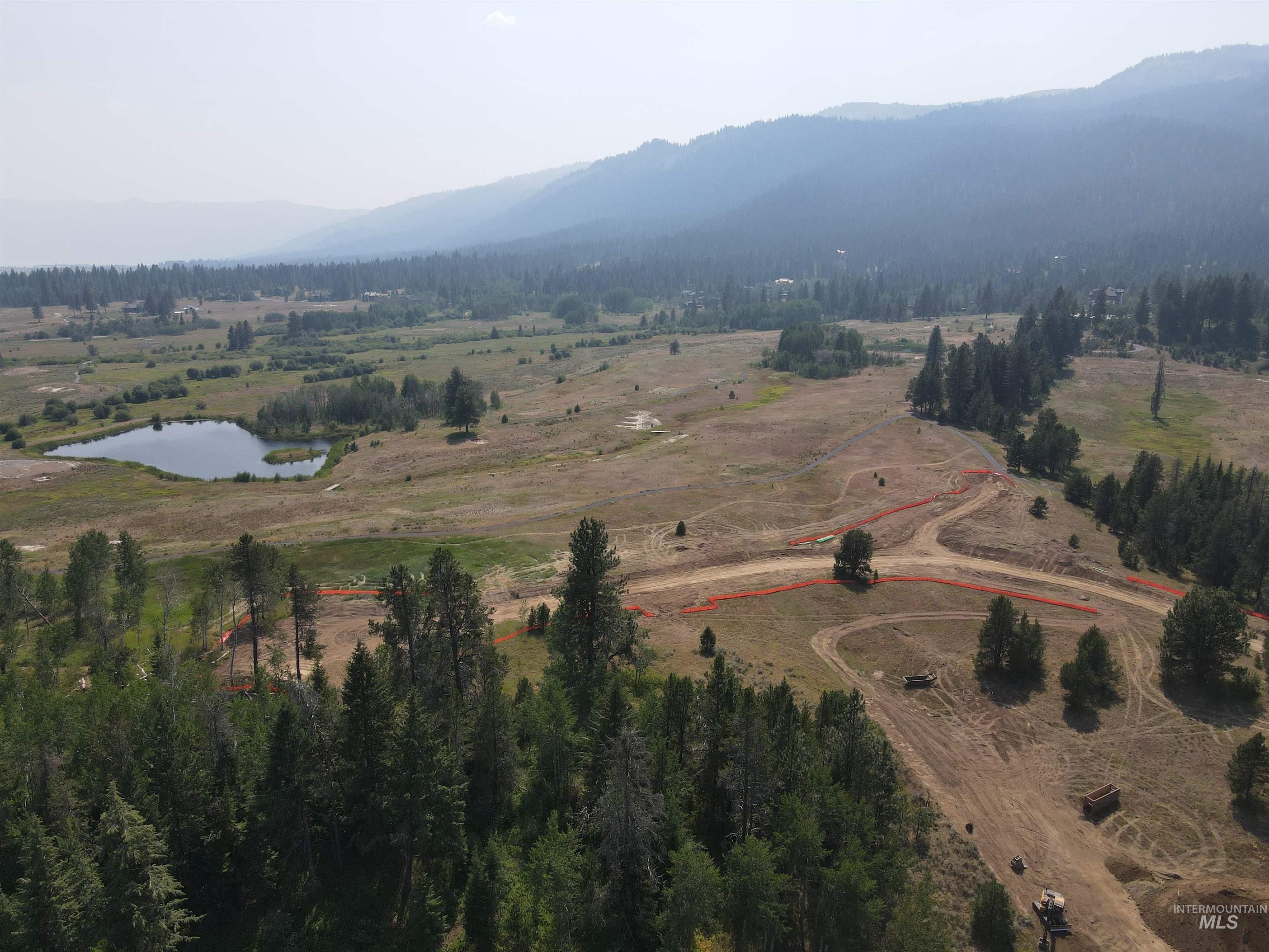 17 Aspen Glade Court