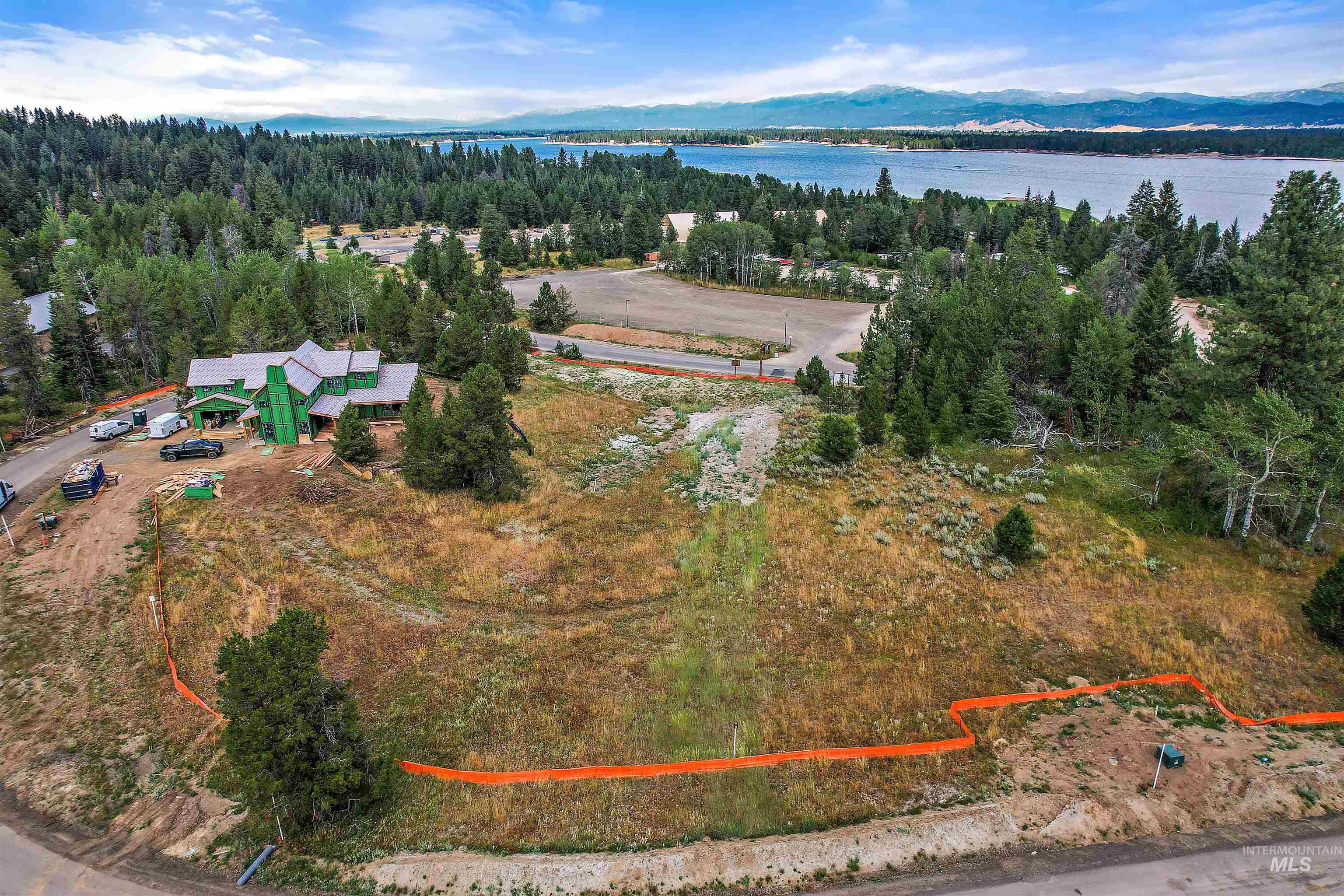 17 Aspen Glade Court