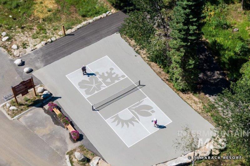 17 Aspen Glade Court