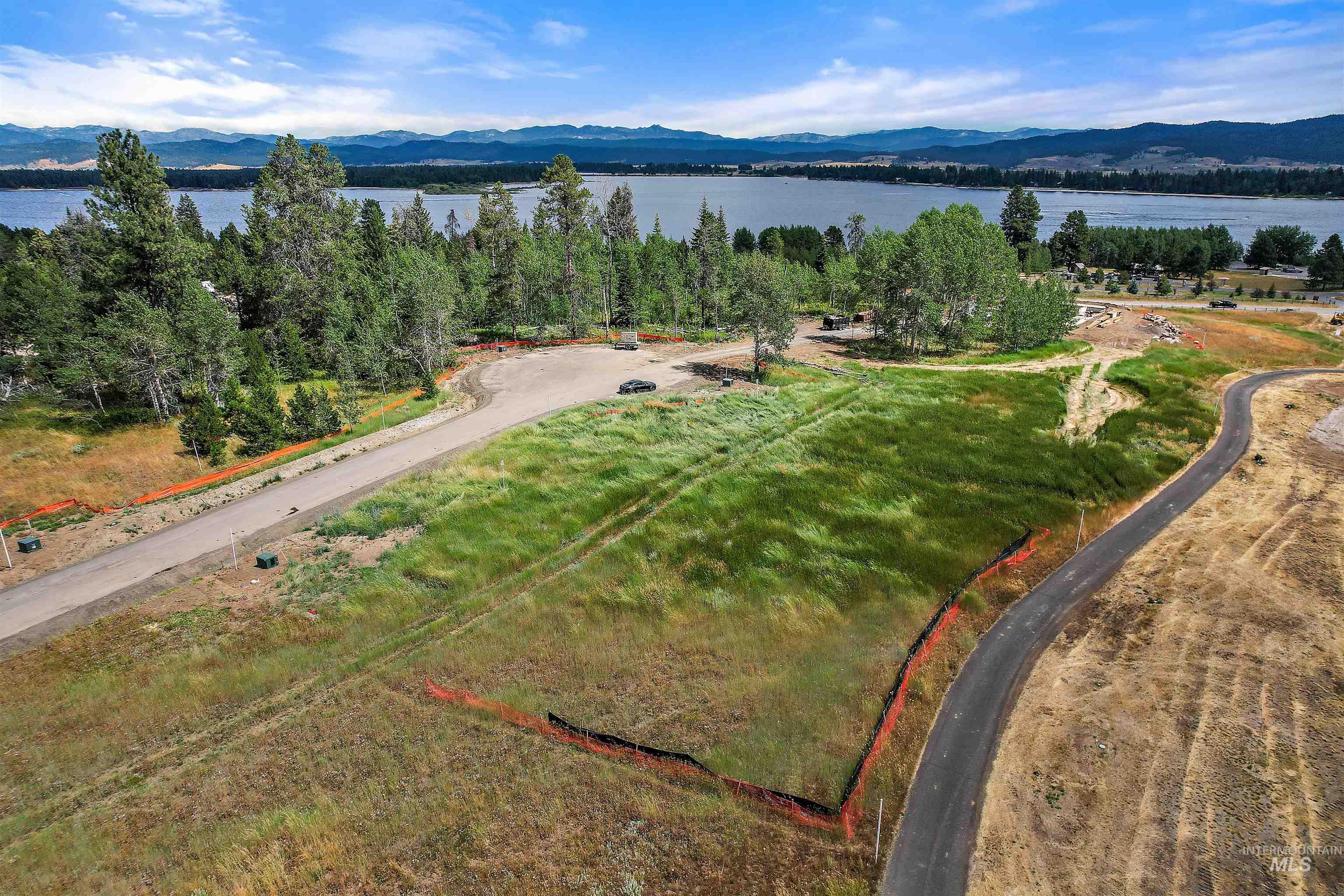 17 Aspen Glade Court