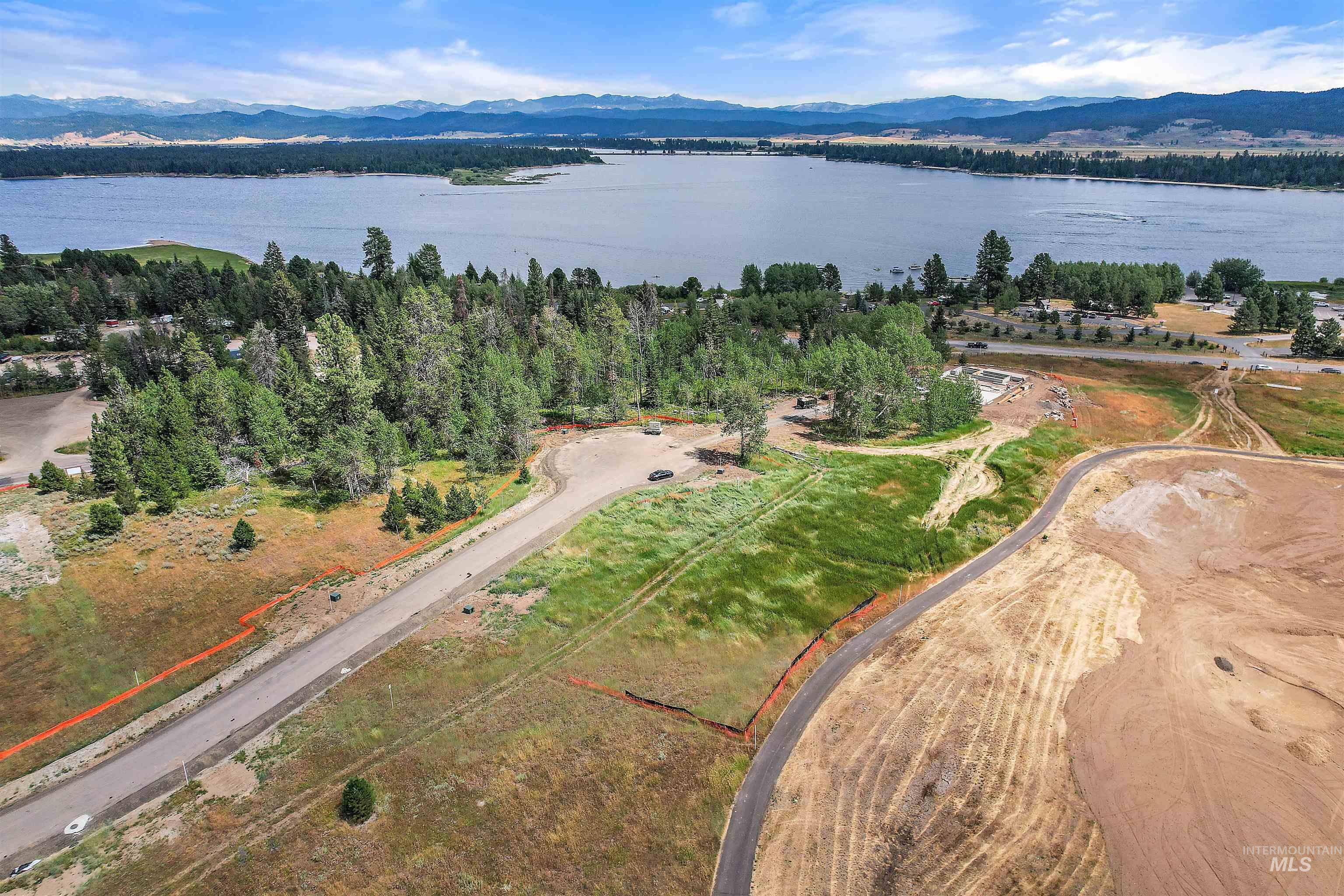 17 Aspen Glade Court