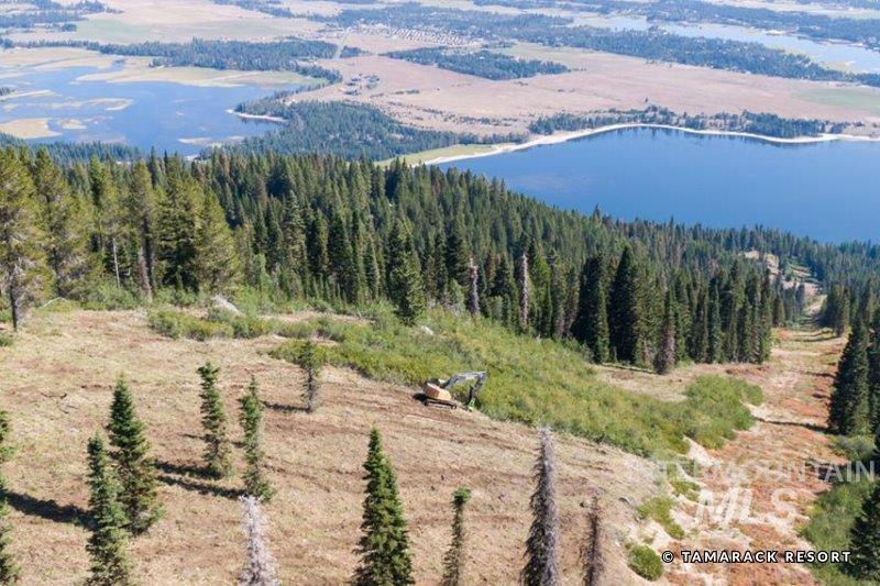 17 Aspen Glade Court