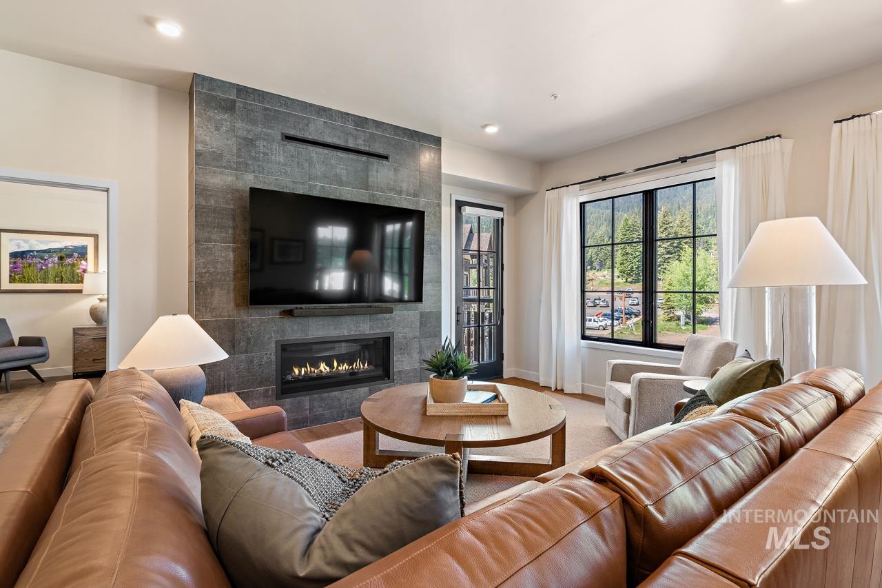 740 Village Drive Unit: 201