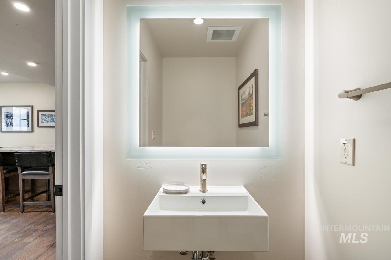 740 Village Drive Unit: G01