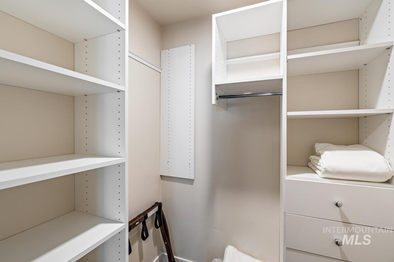 740 Village Drive Unit: G01
