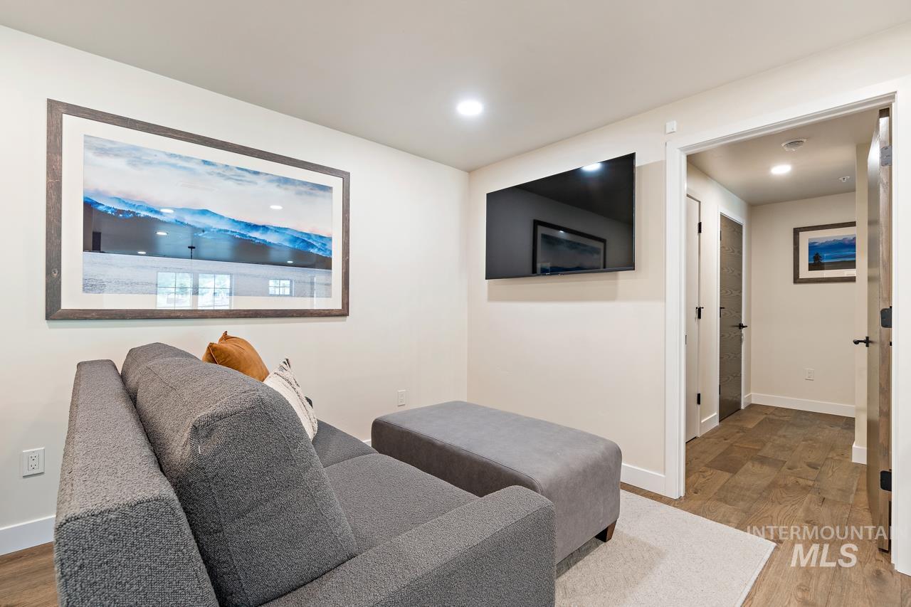 740 Village Drive Unit: G01