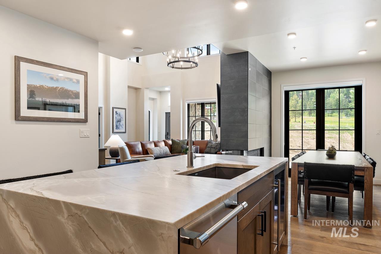 740 Village Drive Unit: G01