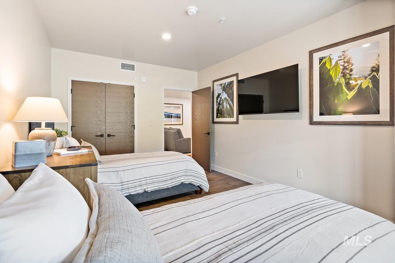 740 Village Drive Unit: G01