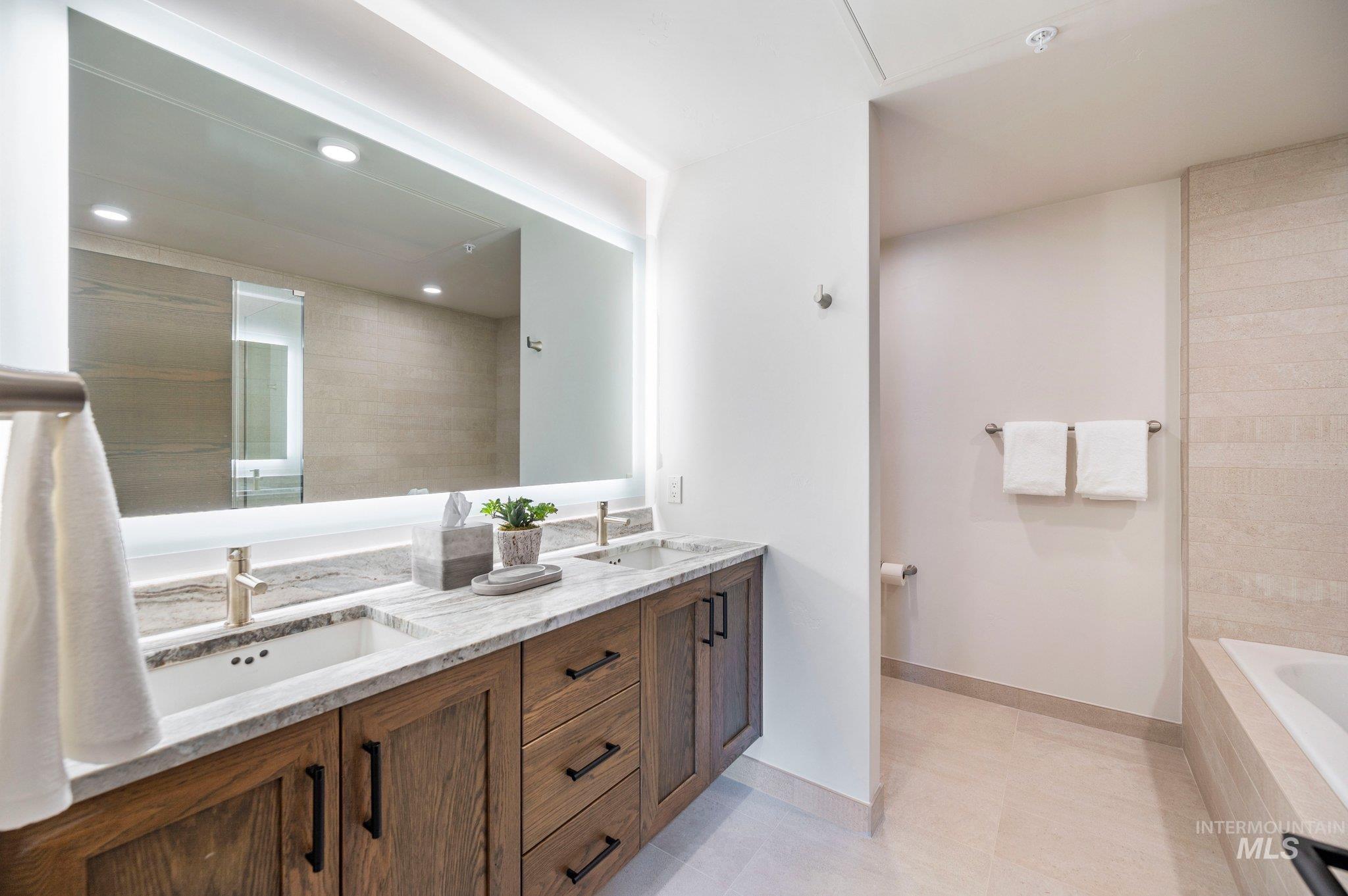 700 Village Drive Unit: 201