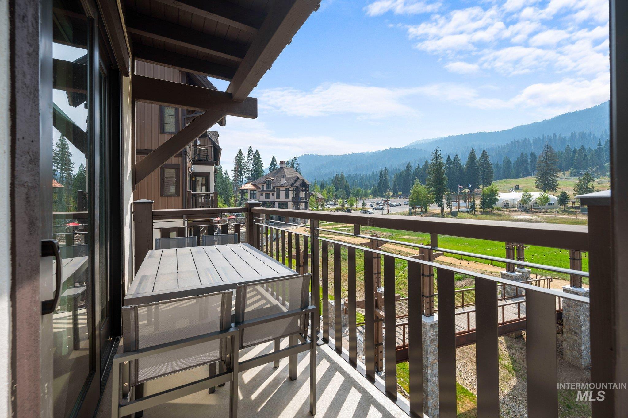 700 Village Drive Unit: 201