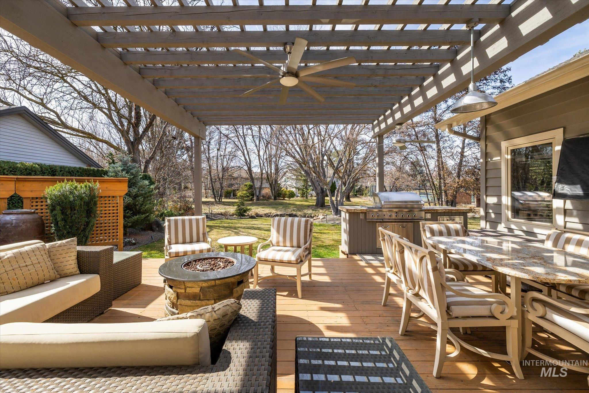 2021 S White Pine Lane