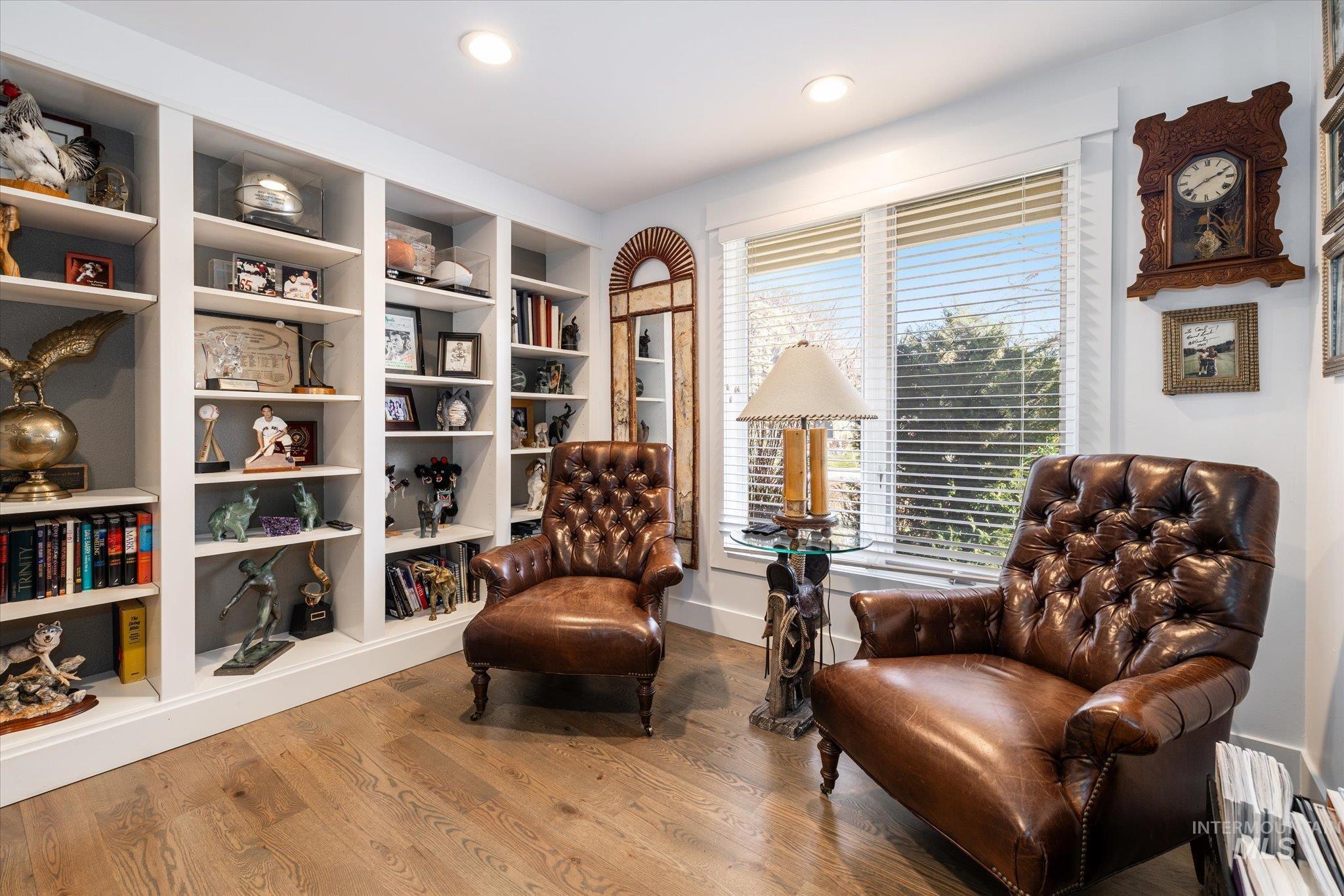 2021 S White Pine Lane