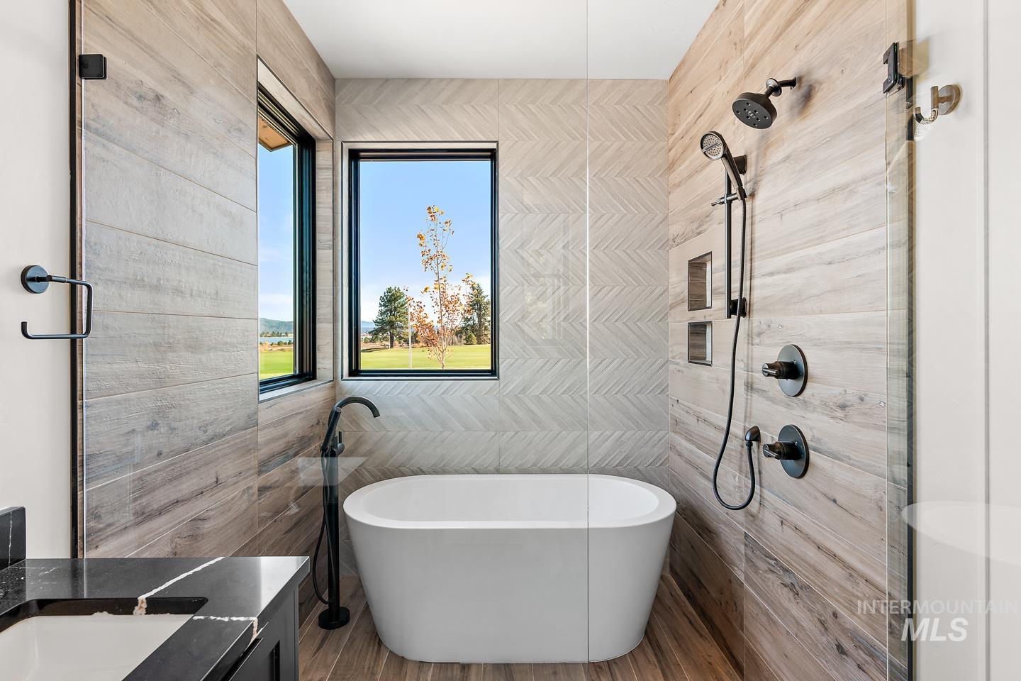 19 Aspen Glade Court