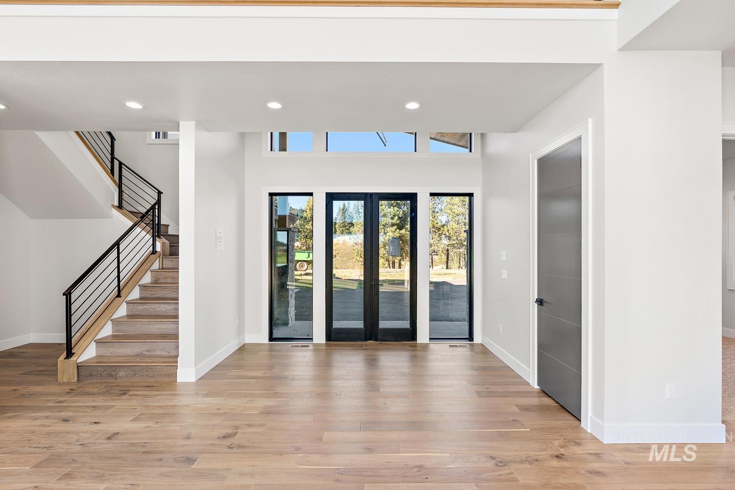 19 Aspen Glade Court