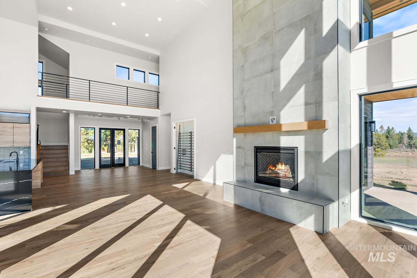 19 Aspen Glade Court
