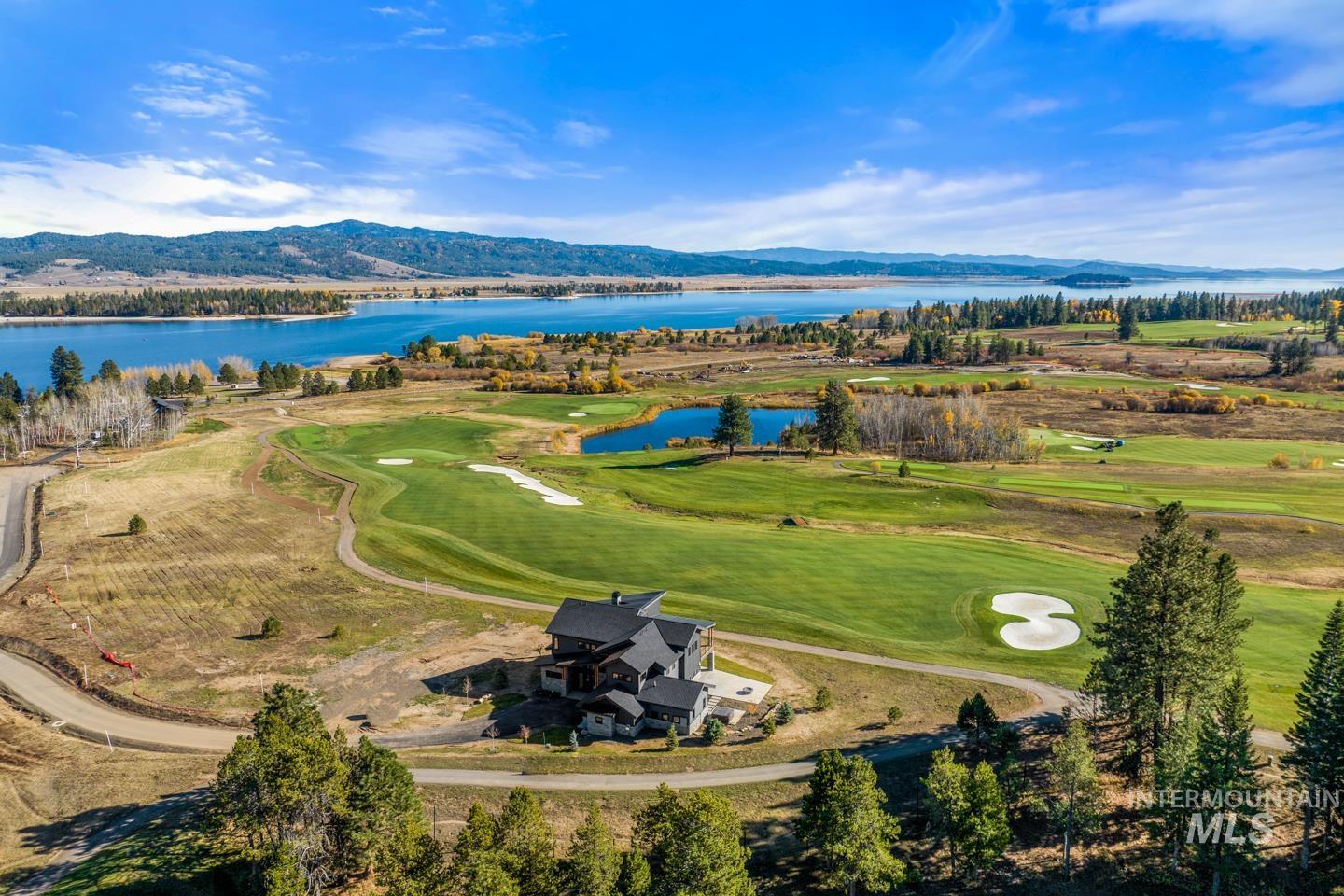 19 Aspen Glade Court