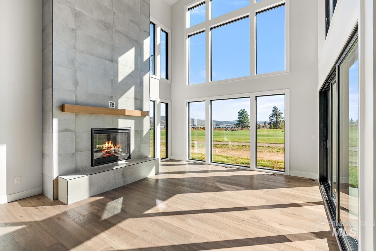 19 Aspen Glade Court