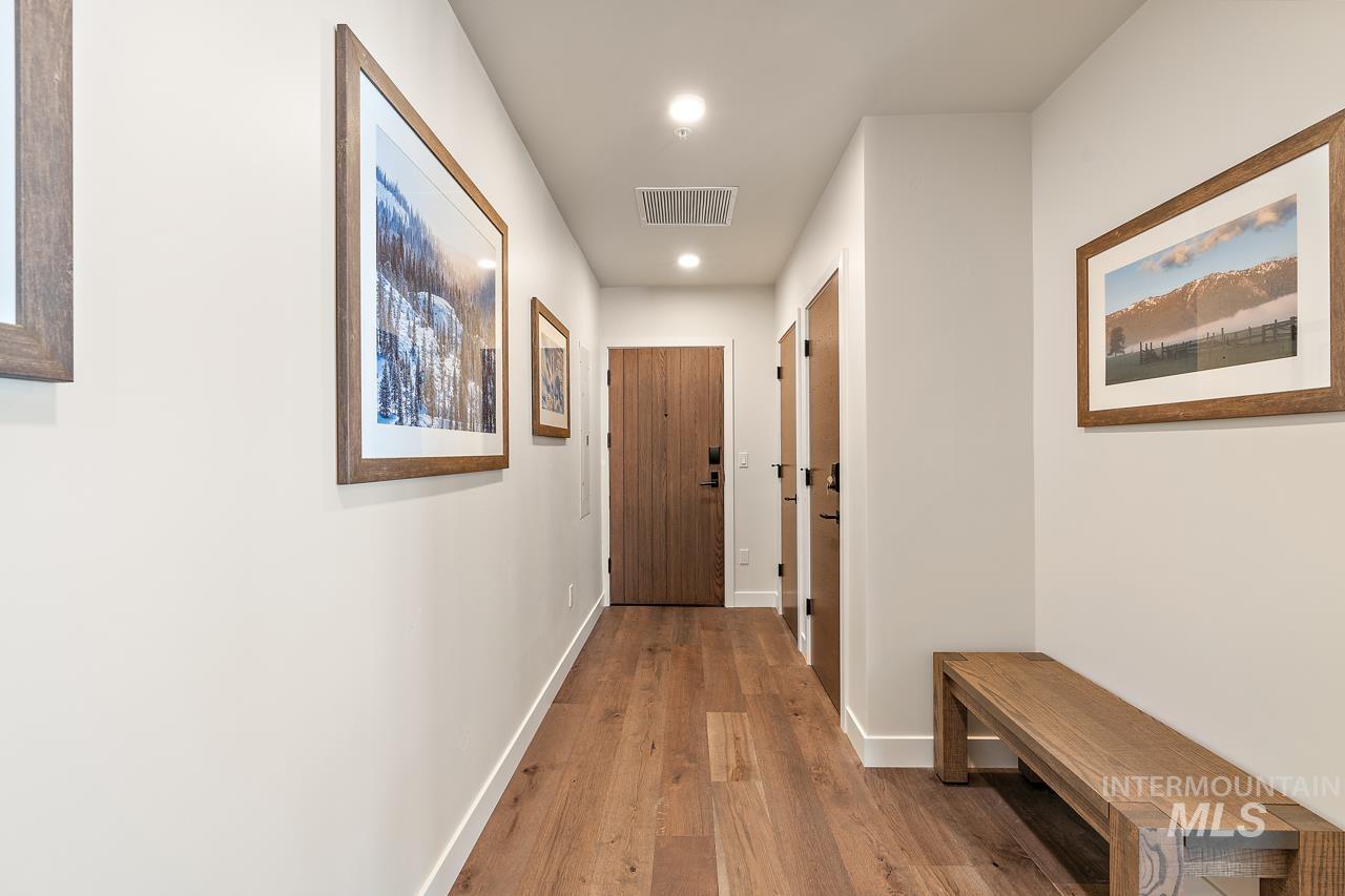 700 Village Drive Unit: 305