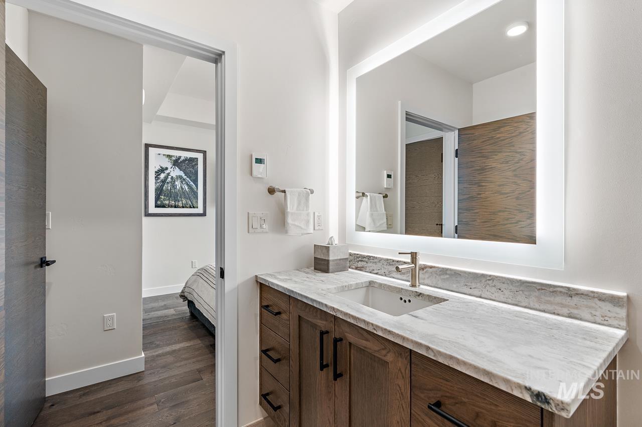 700 Village Drive Unit: 305
