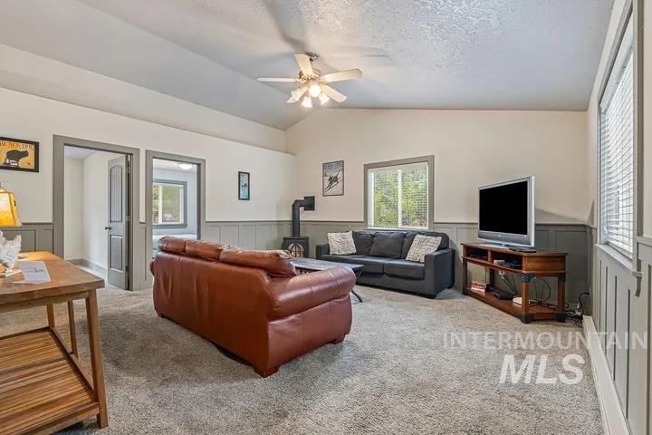 458 Smitty Ave