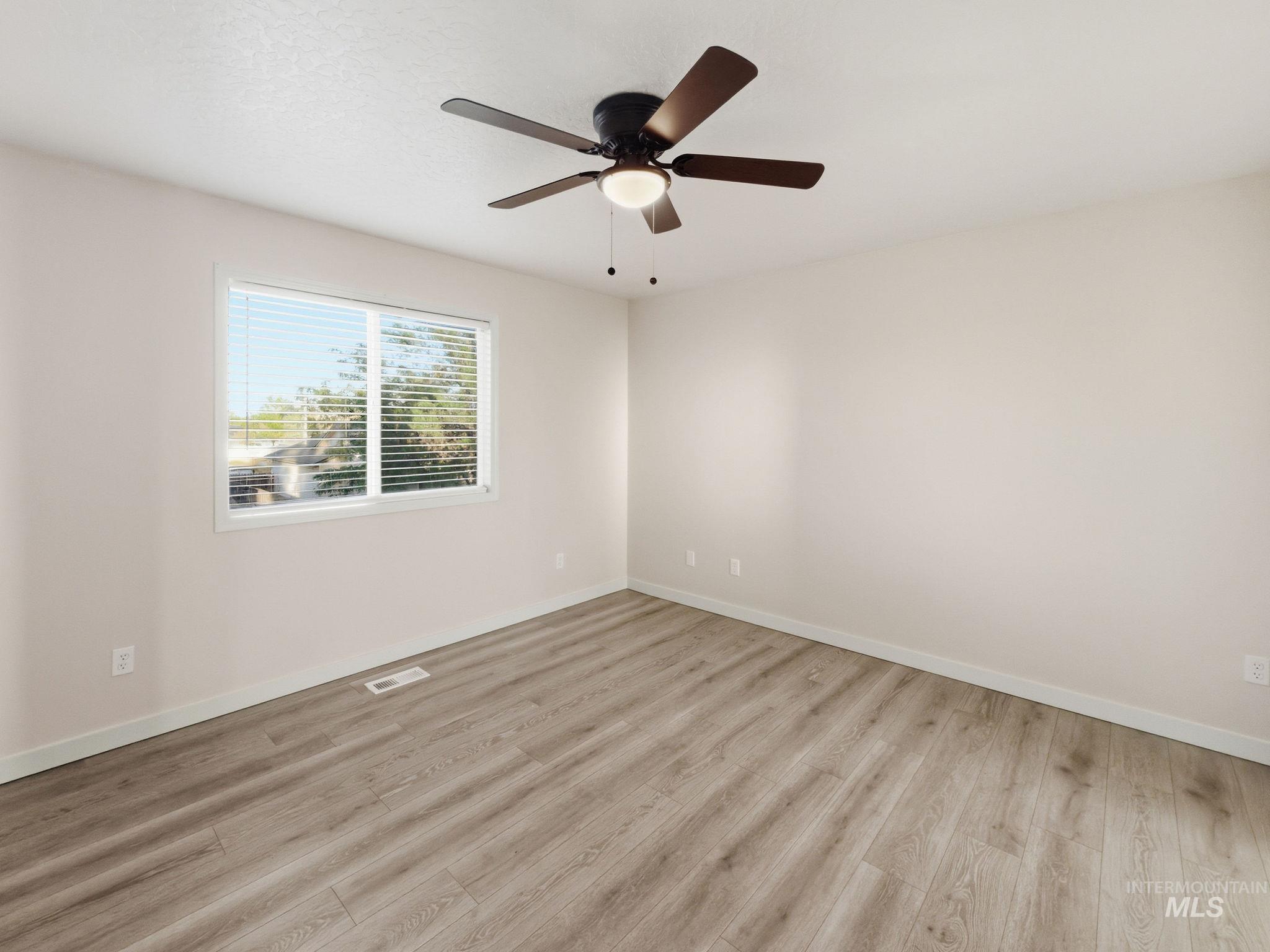 4721 Pioneer Ave