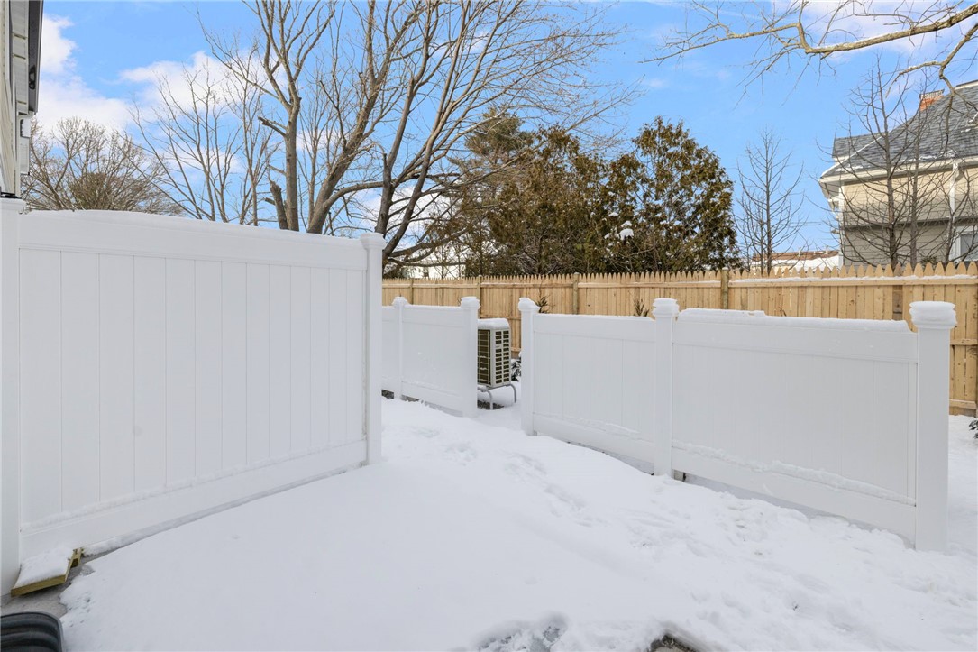 2907 Post Road 5