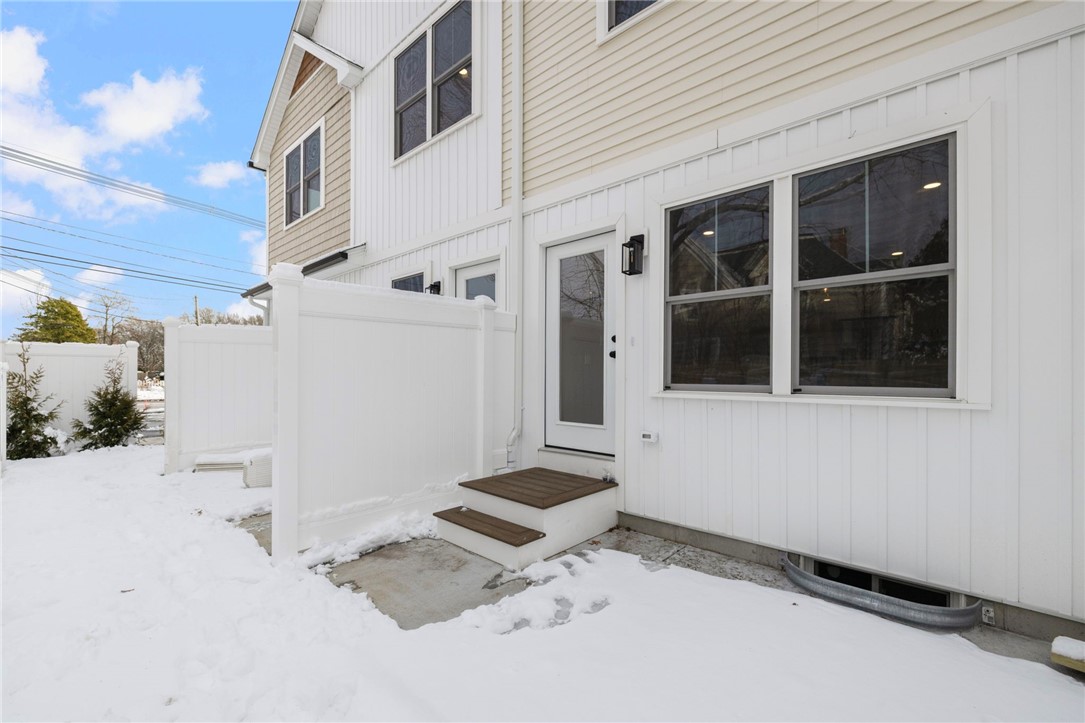 2907 Post Road 5