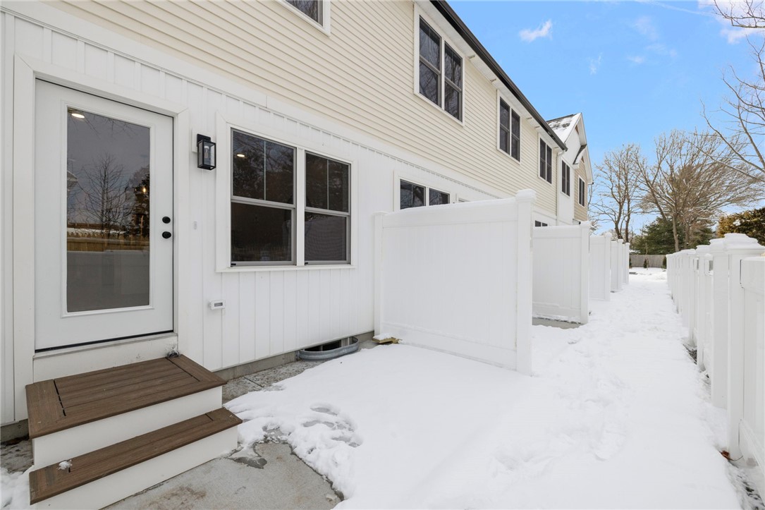 2907 Post Road 5