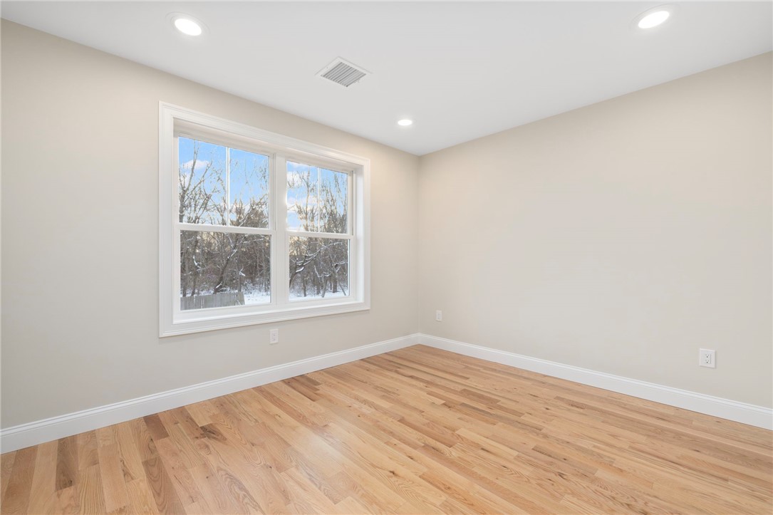 2907 Post Road 6