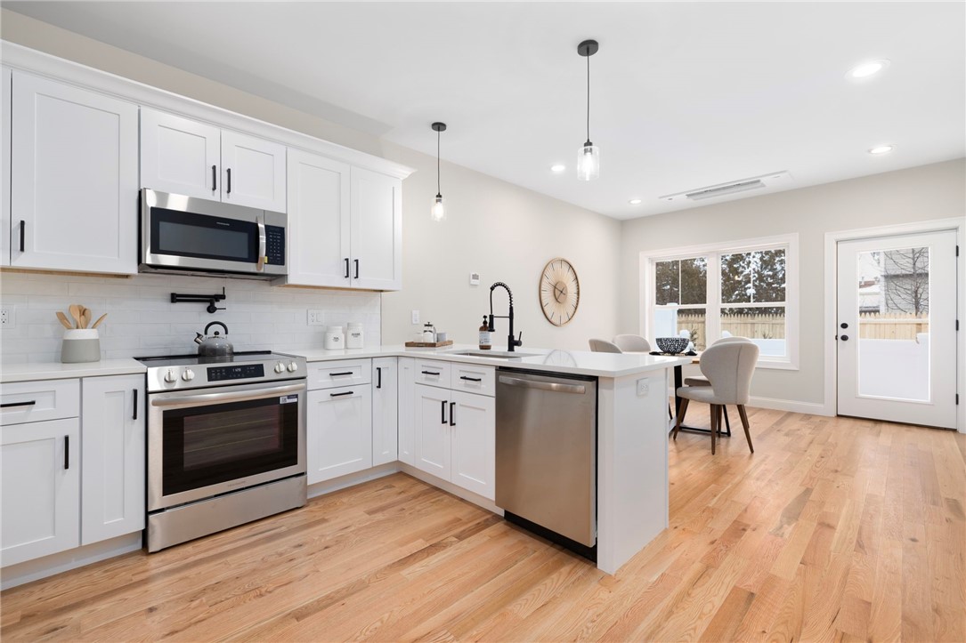 2907 Post Road 6