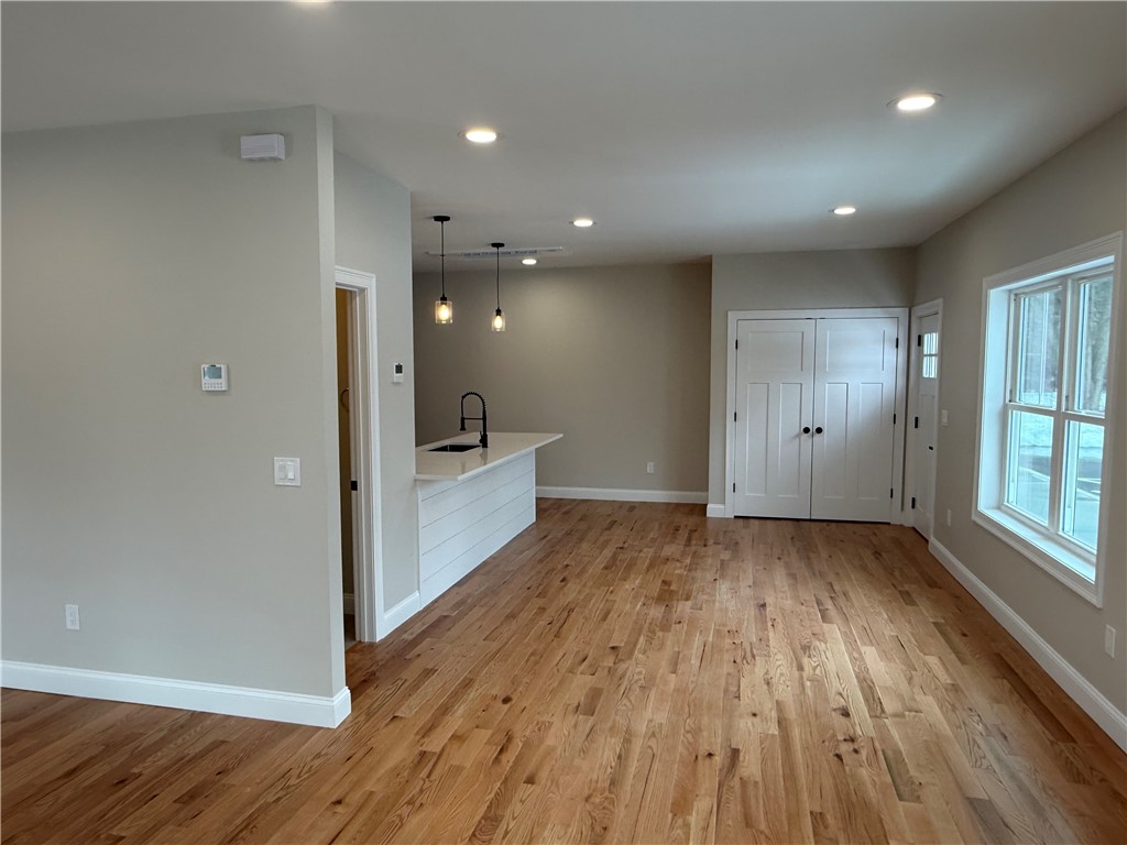 2907 Post Road 8
