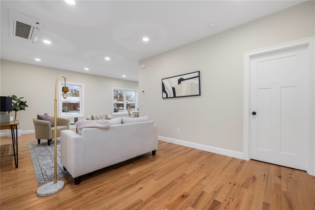 2907 Post Road 8