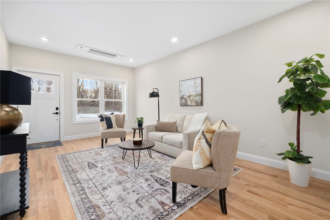 2907 Post Road 4